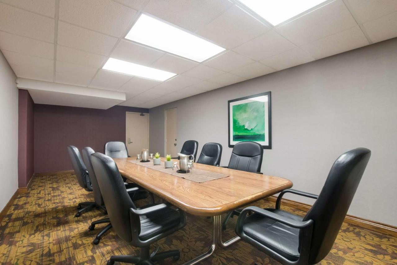 Best Western St Catharines Hotel & Conference Centre Sainte-Catherine Eksteriør billede