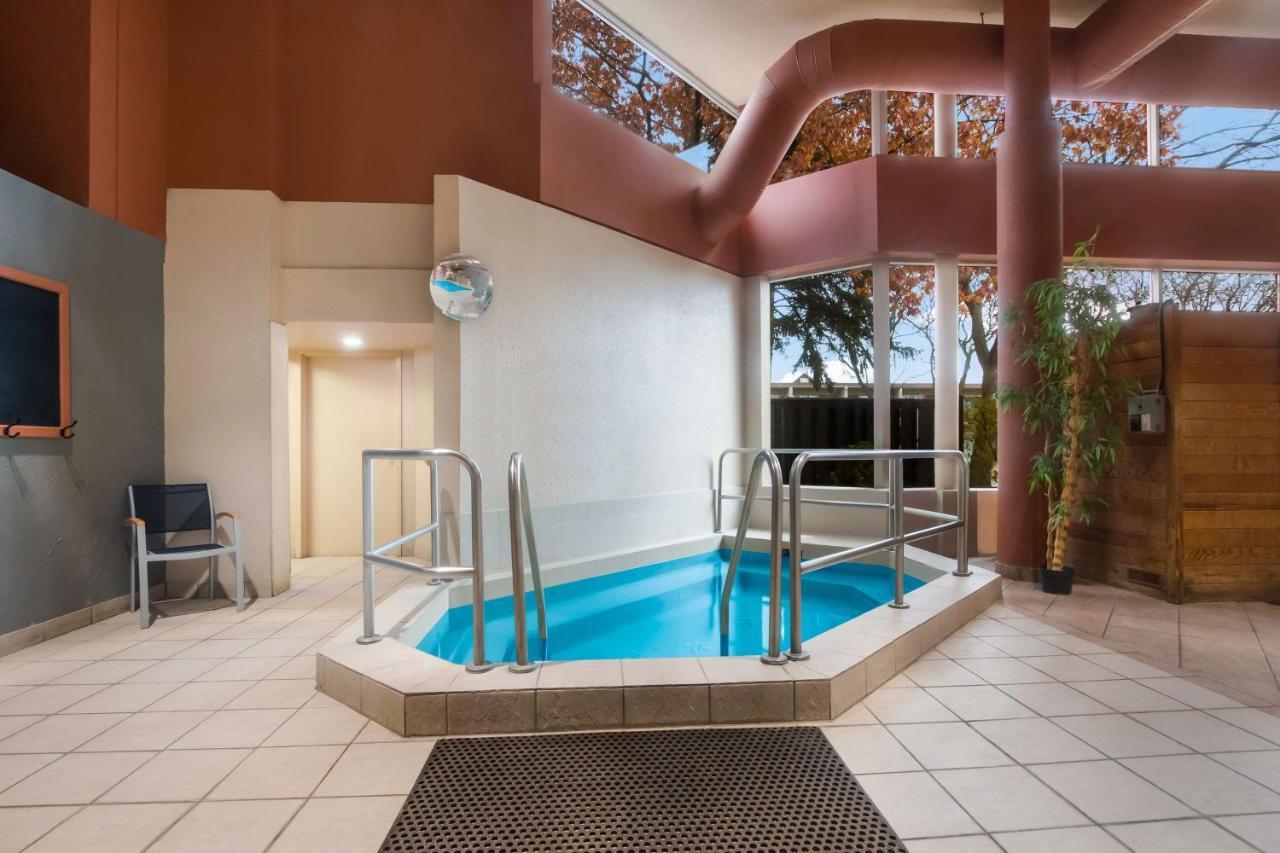 Best Western St Catharines Hotel & Conference Centre Sainte-Catherine Eksteriør billede