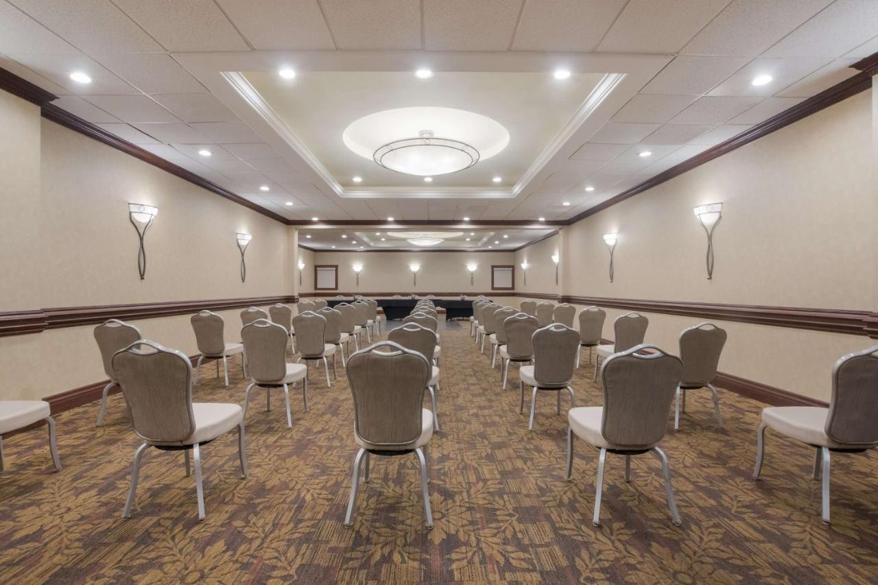 Best Western St Catharines Hotel & Conference Centre Sainte-Catherine Eksteriør billede